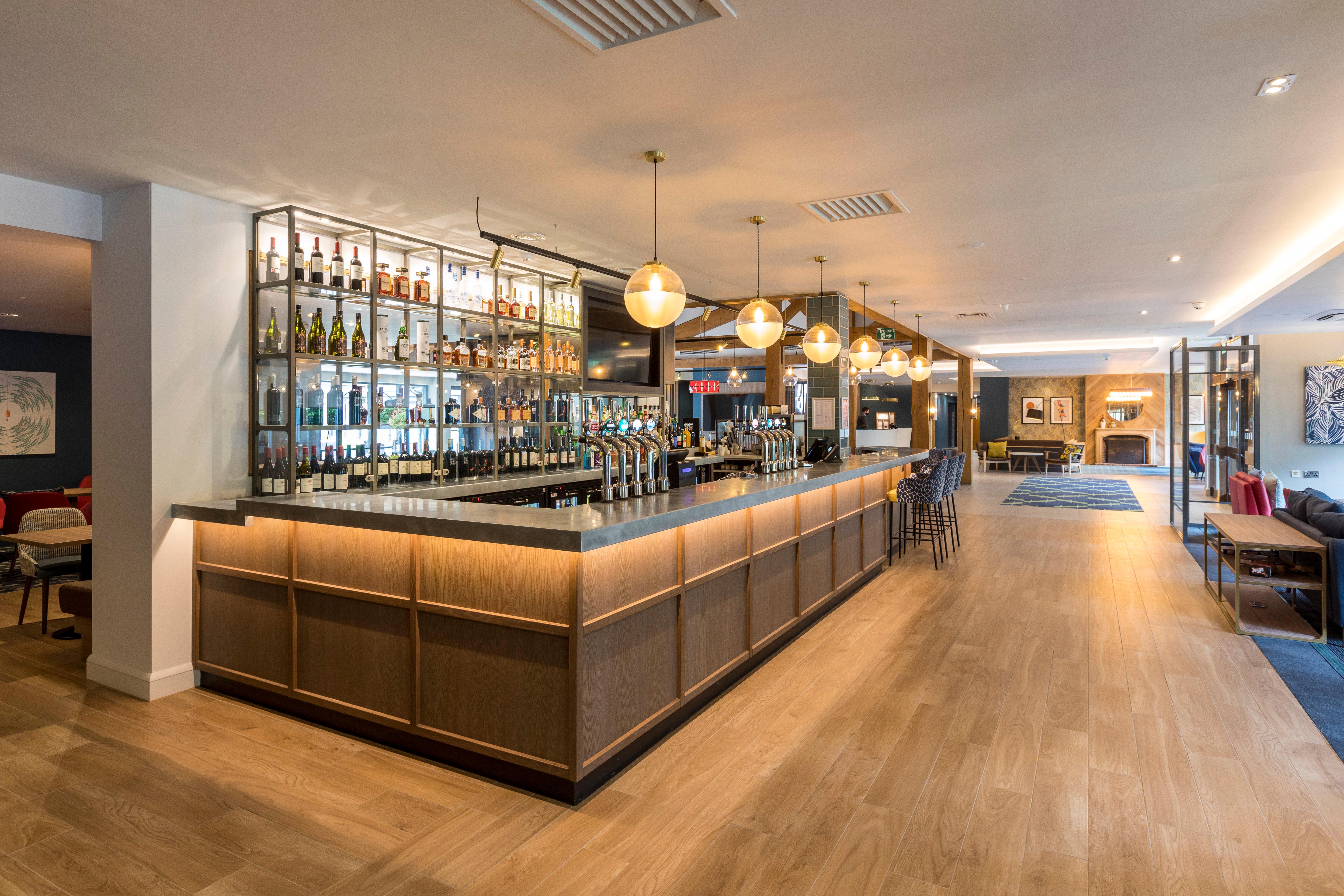 假日剑桥酒店度假村 Girton  外观 照片